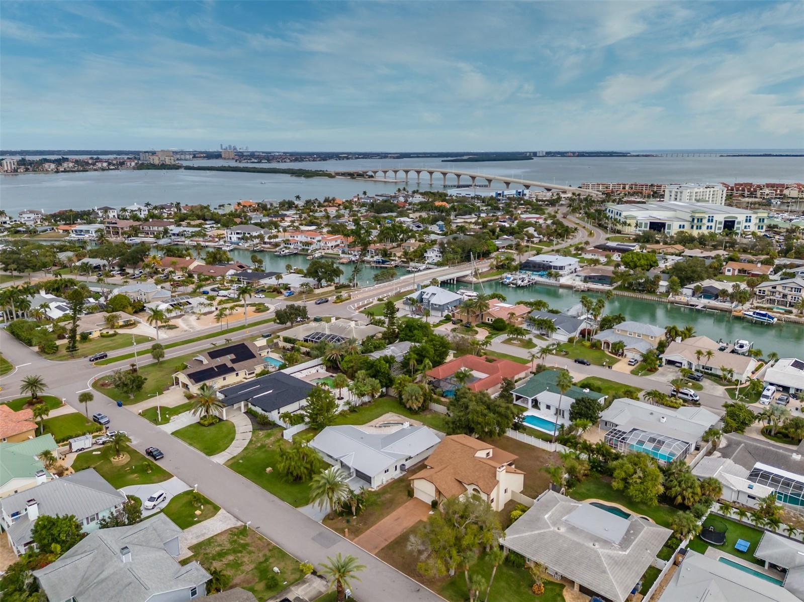 TIERRA VERDE - Residential