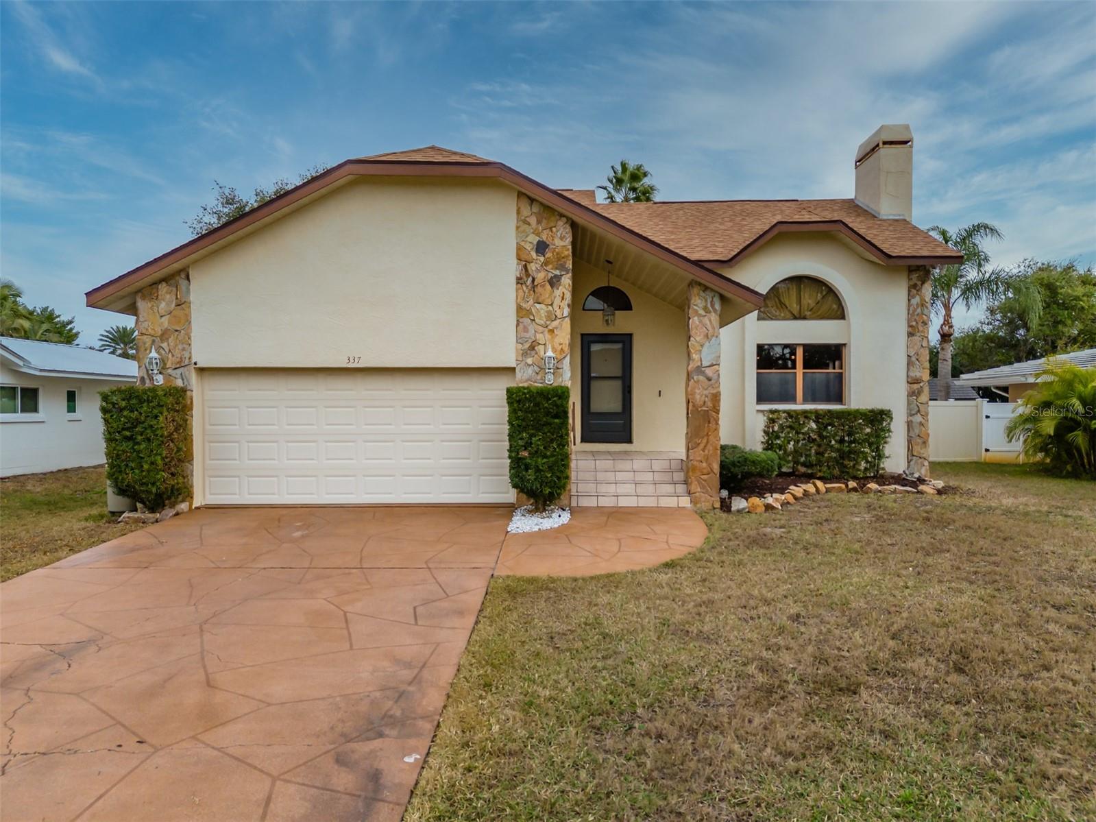 TIERRA VERDE - Residential