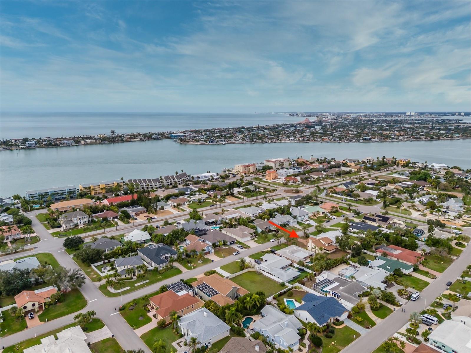 TIERRA VERDE - Residential