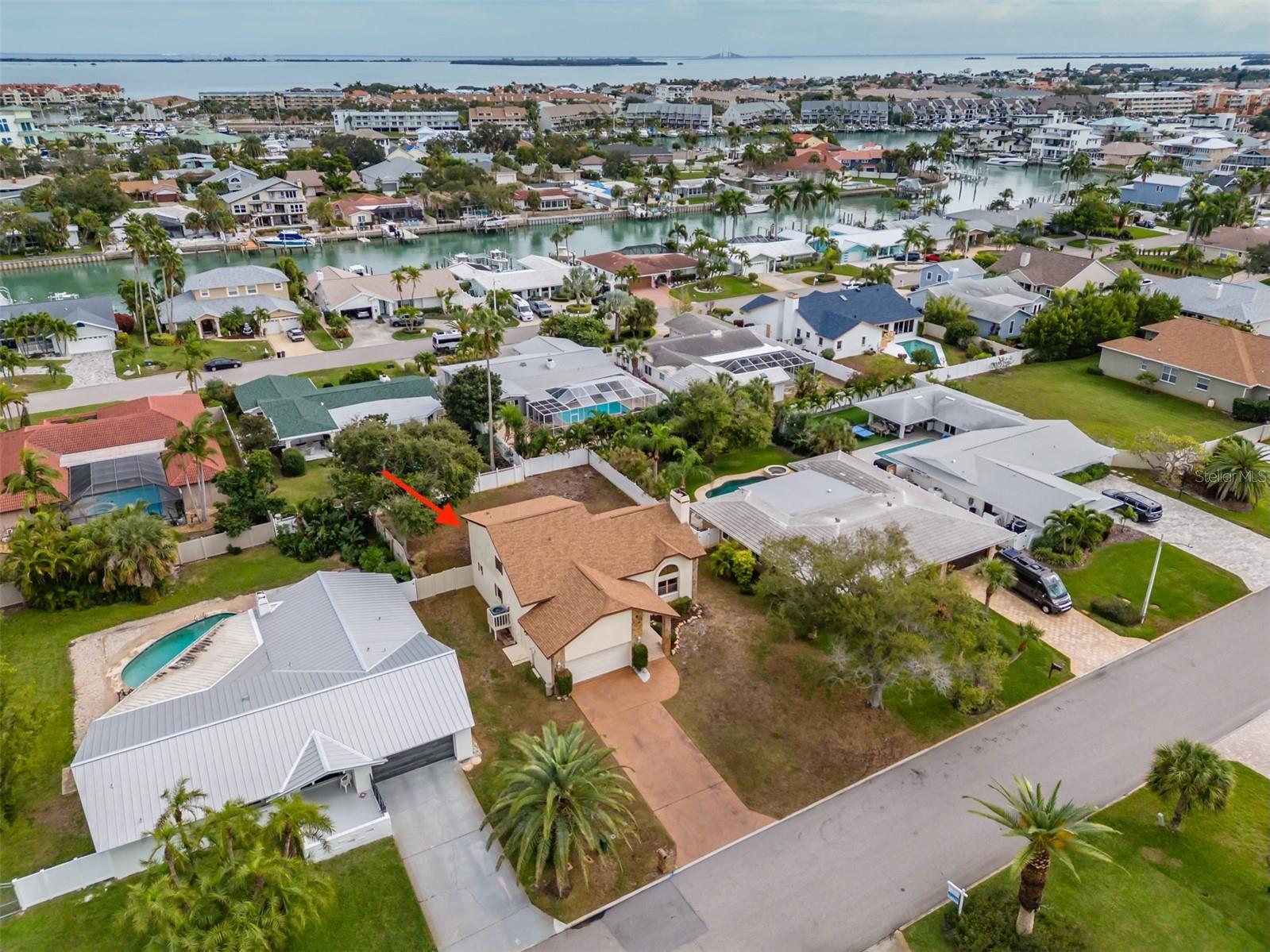 TIERRA VERDE - Residential