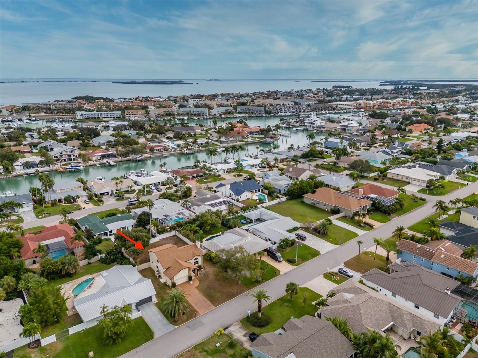 TIERRA VERDE - Residential