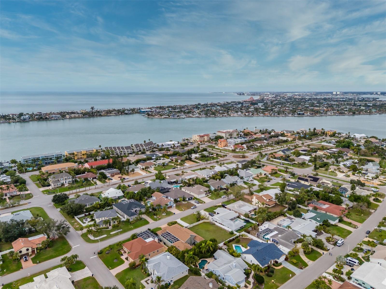 TIERRA VERDE - Residential