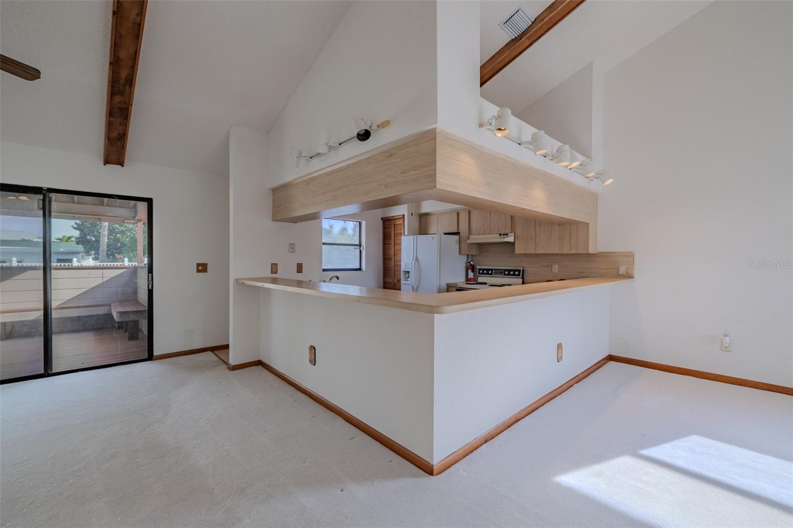 TIERRA VERDE - Residential