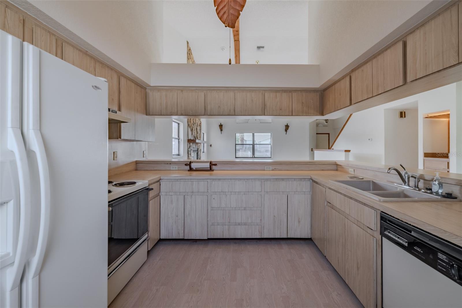 TIERRA VERDE - Residential