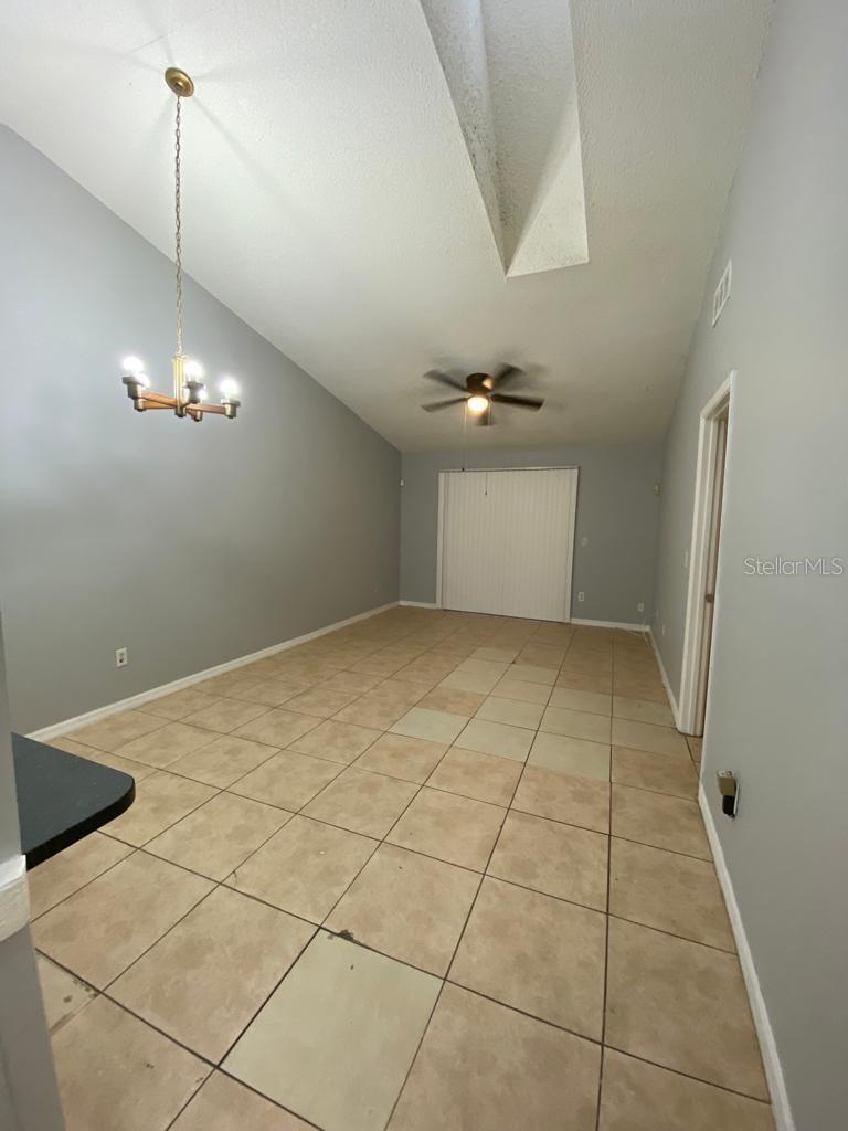 THE WILLOWS FIRST ADD - Residential Lease