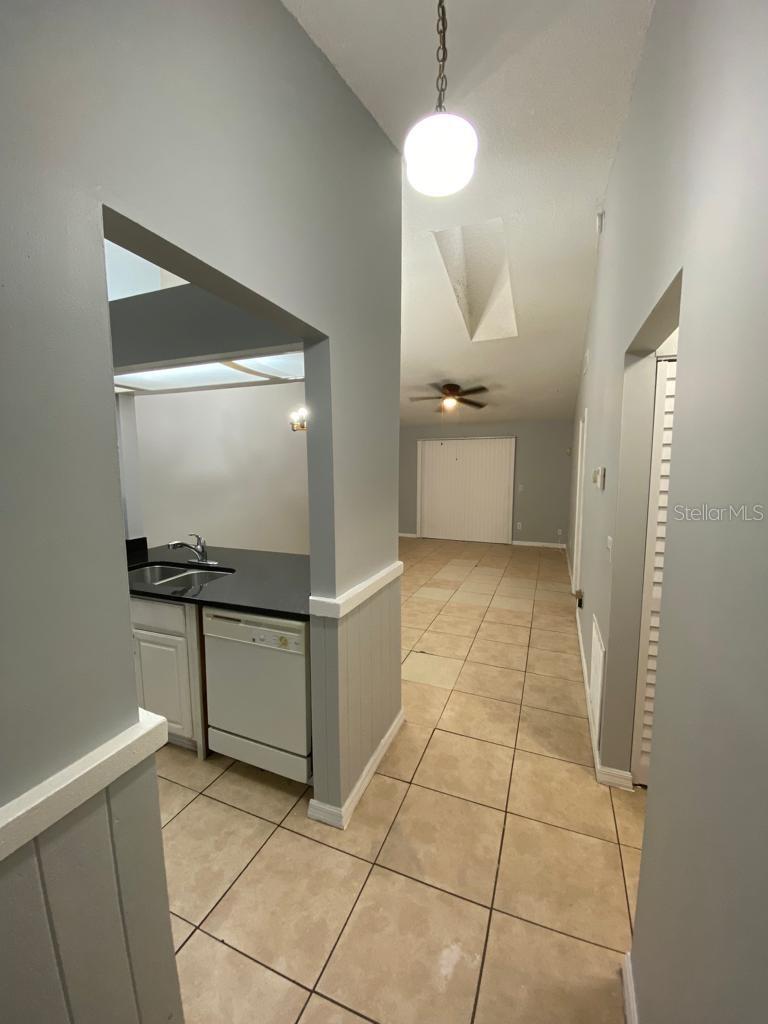 THE WILLOWS FIRST ADD - Residential Lease