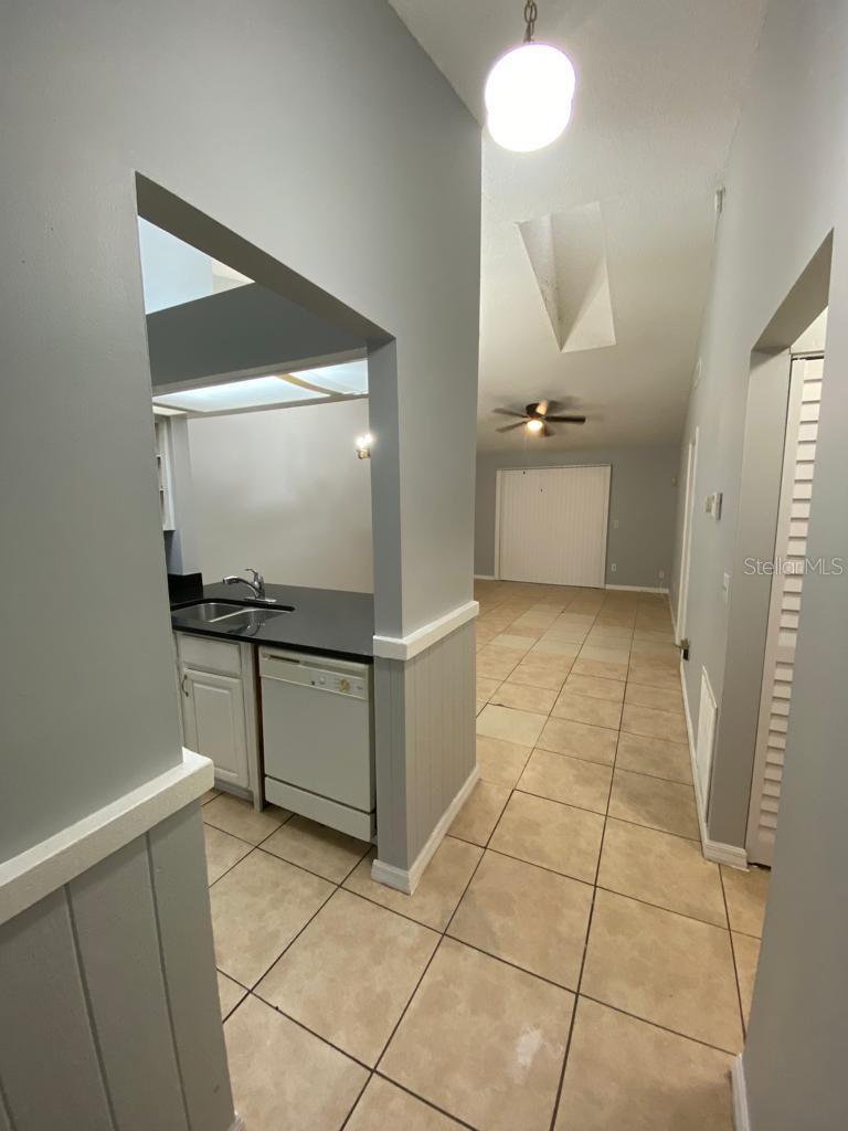 THE WILLOWS FIRST ADD - Residential Lease