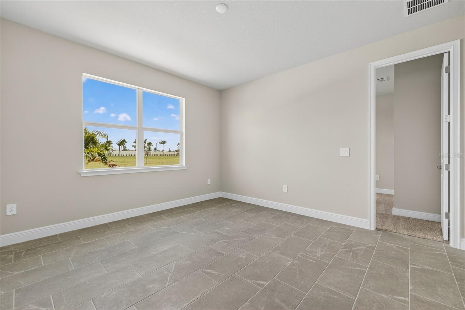 SUNSTONE LAKESIDE AT WELLEN PARK - Residential