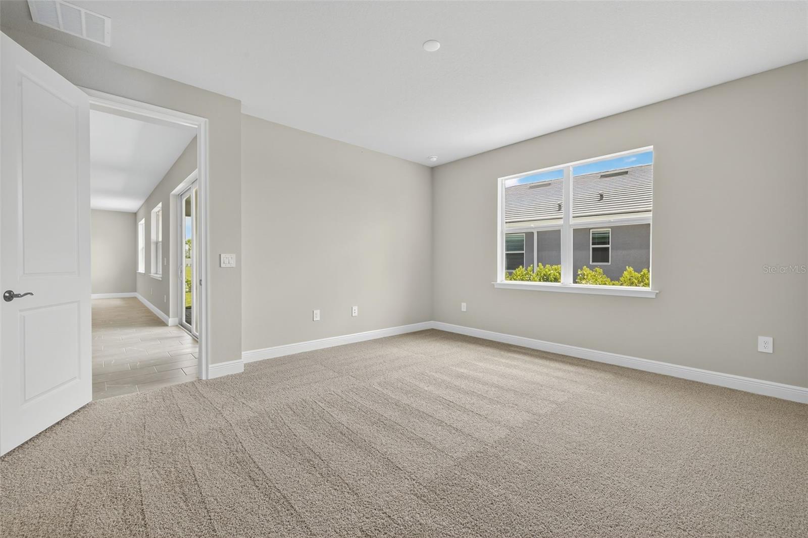 SUNSTONE LAKESIDE AT WELLEN PARK - Residential