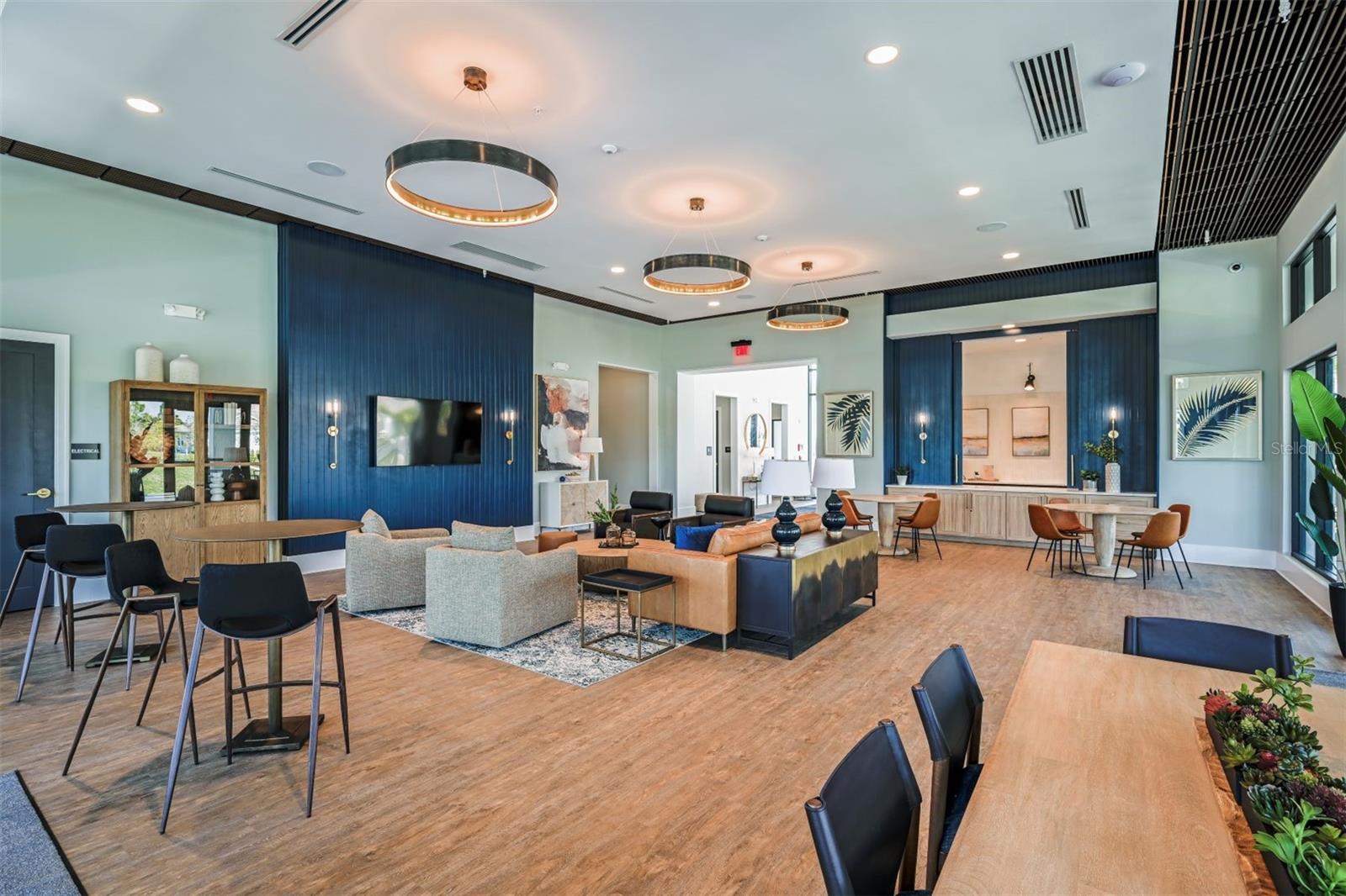SUNSTONE LAKESIDE AT WELLEN PARK - Residential