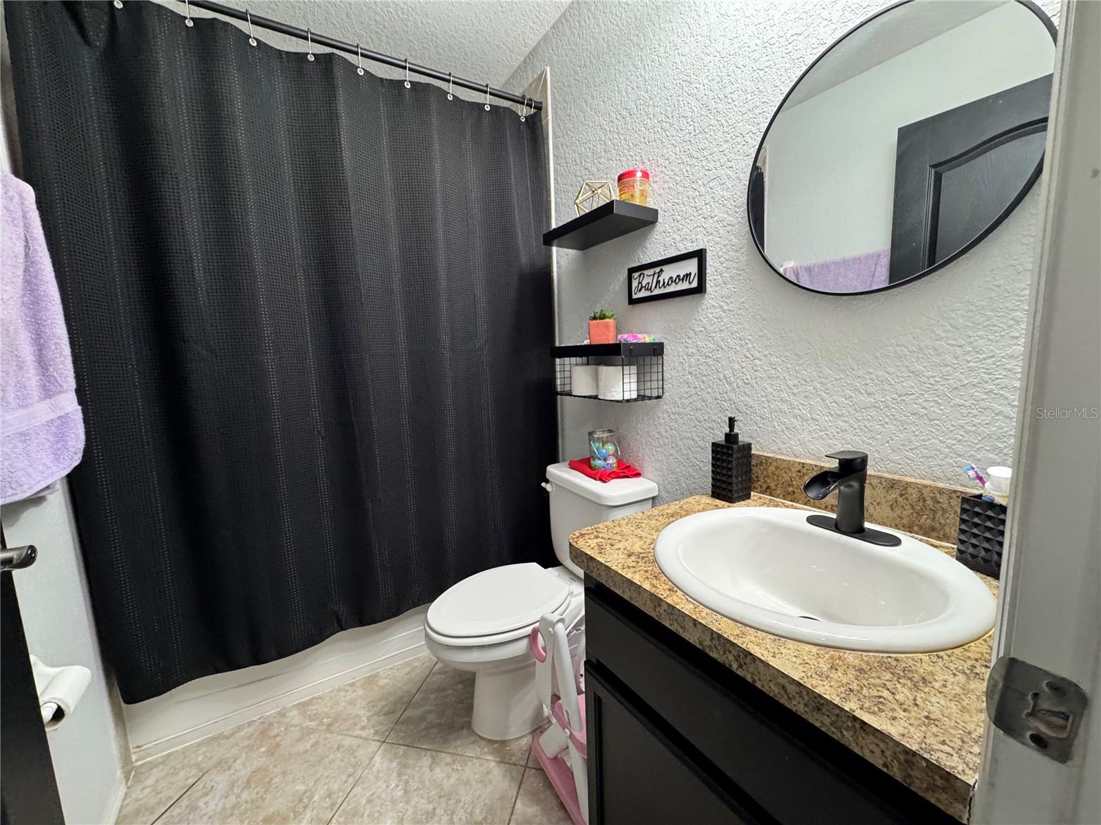 LAKERIDGE ESTATES - Residential