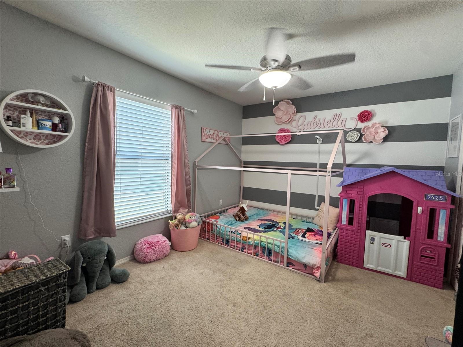 LAKERIDGE ESTATES - Residential