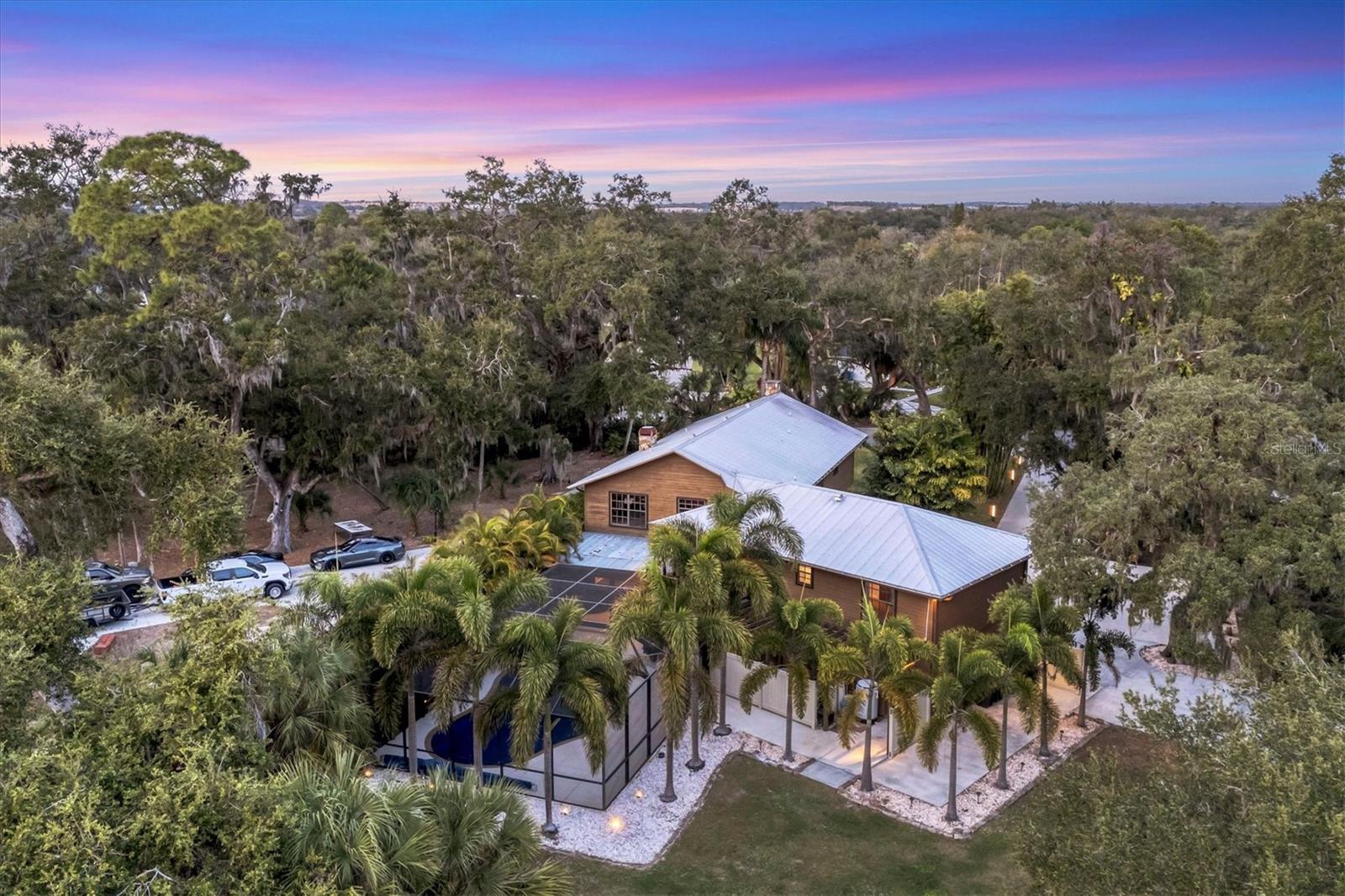 SHADOW OAKS - Residential