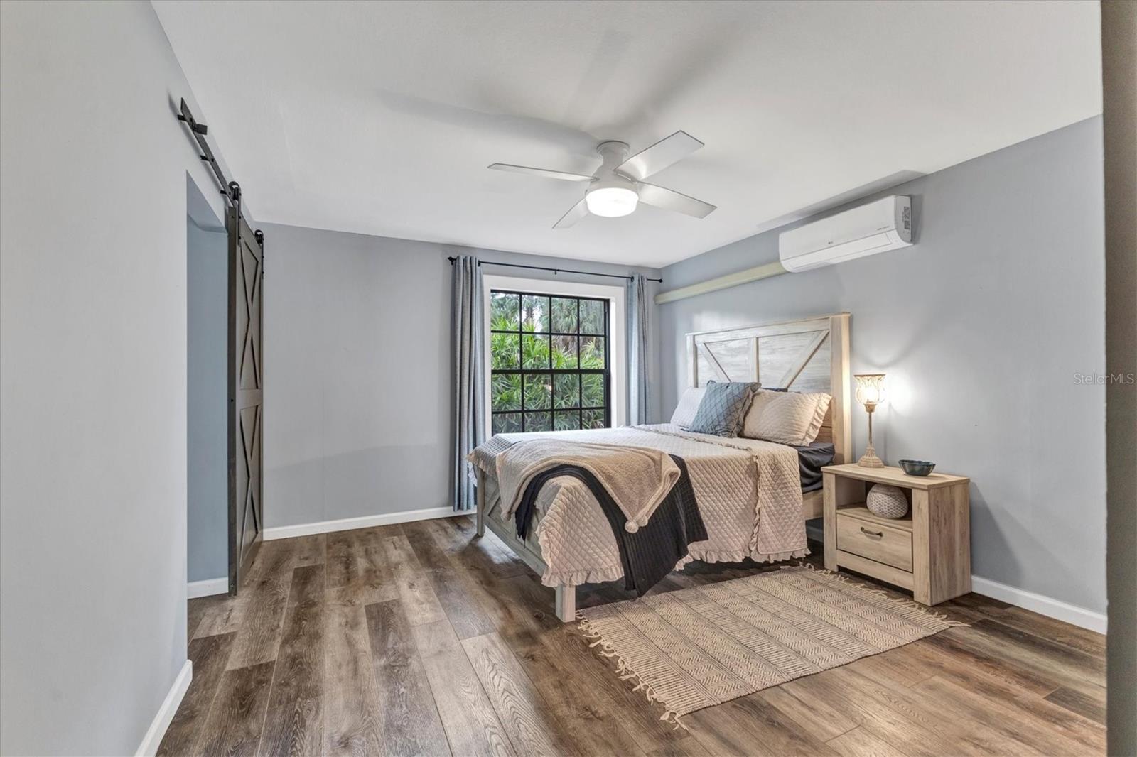 SHADOW OAKS - Residential