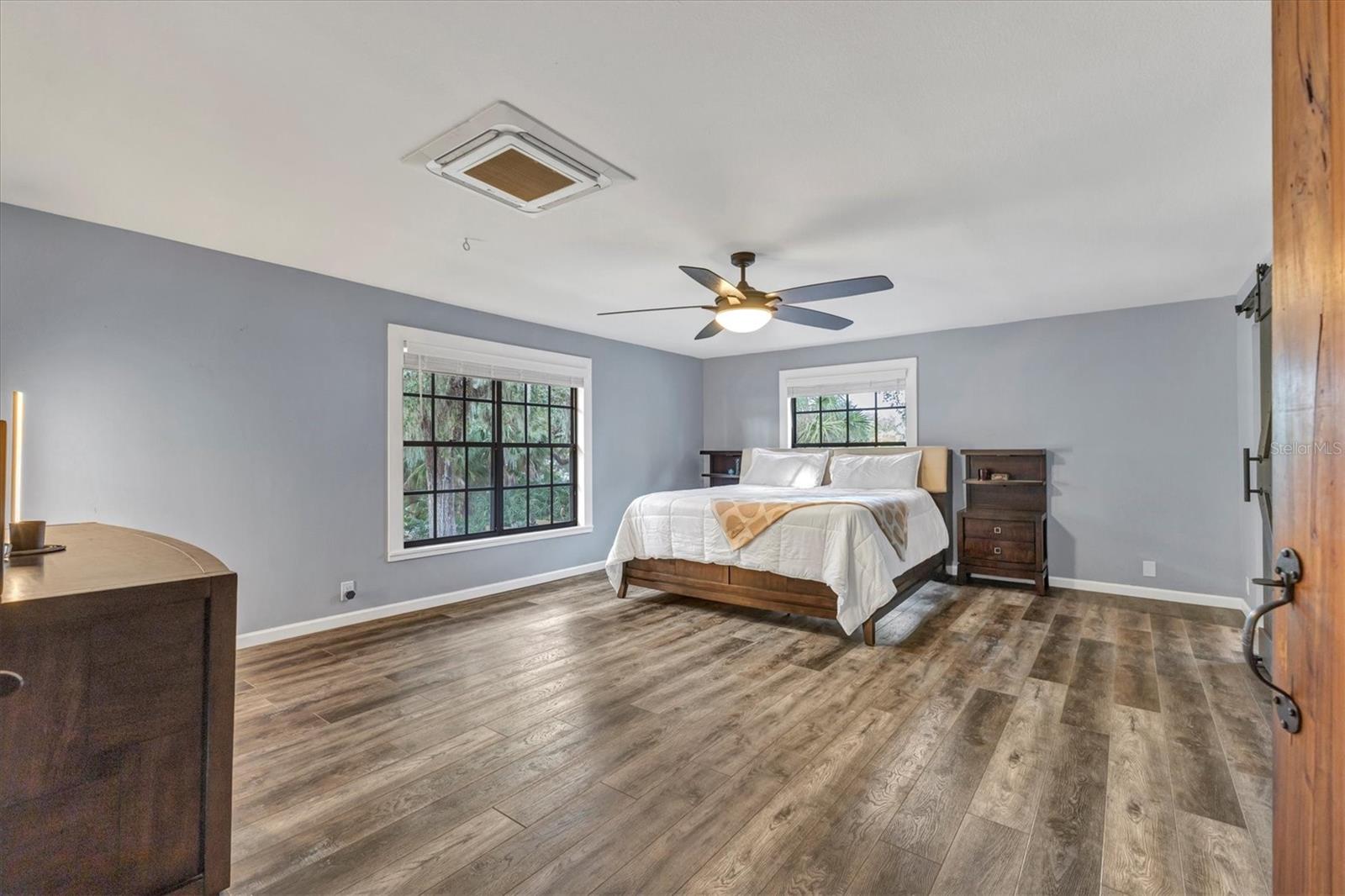 SHADOW OAKS - Residential