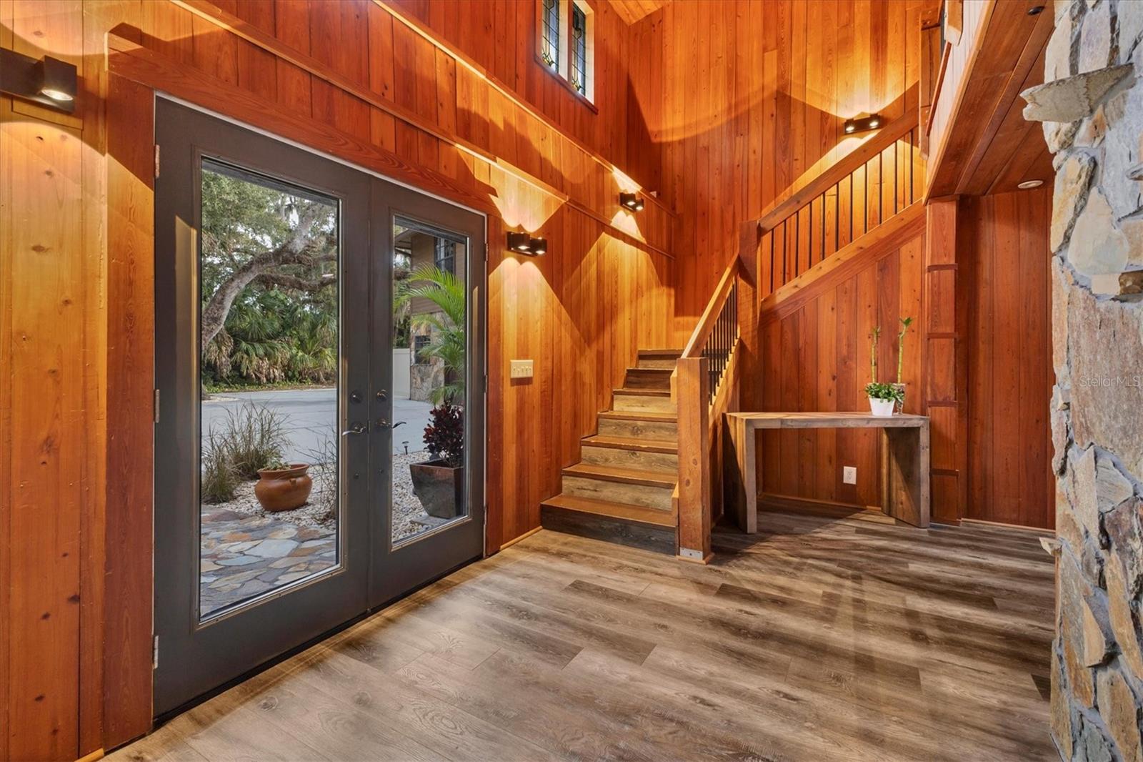 SHADOW OAKS - Residential