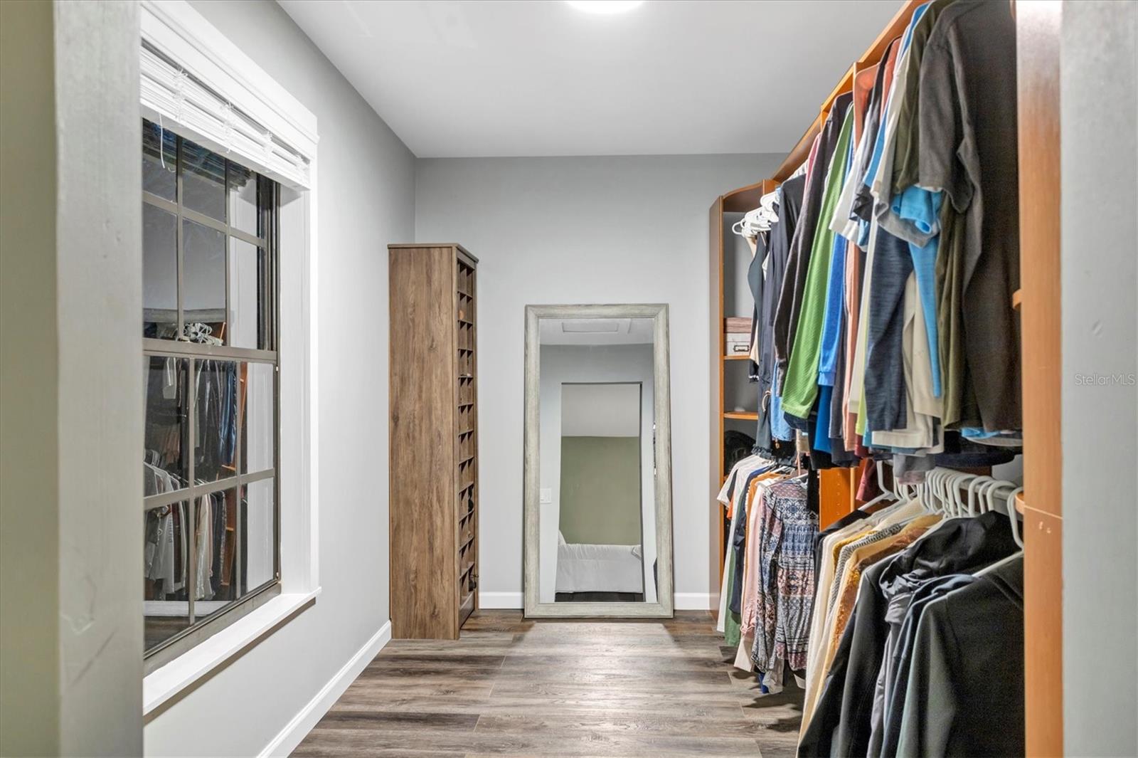 SHADOW OAKS - Residential