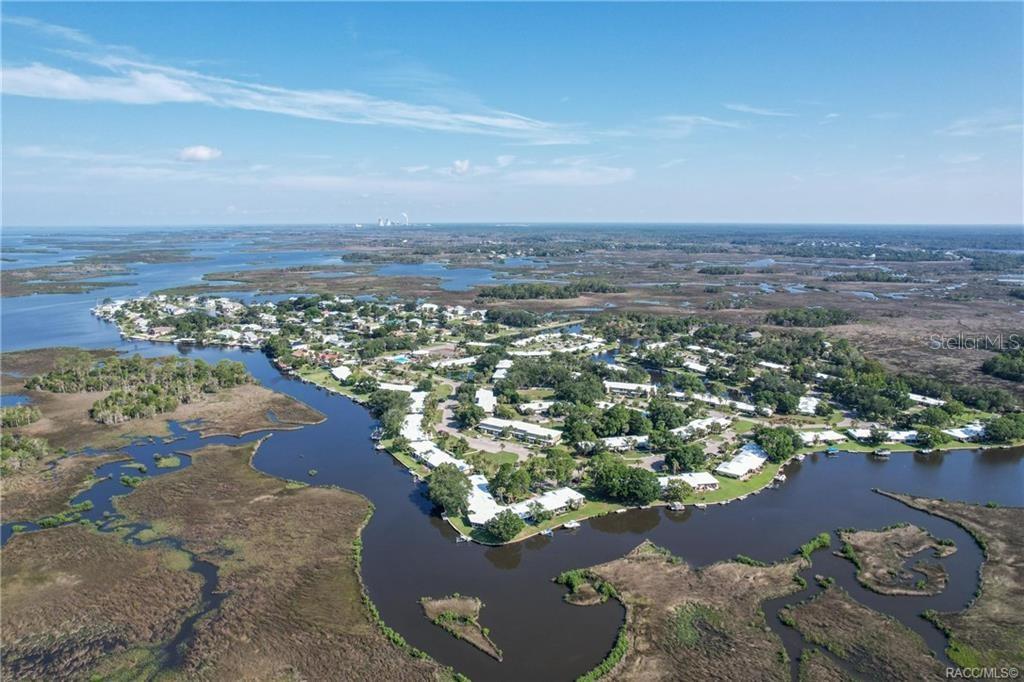 THE BAY VILLAS - Residential