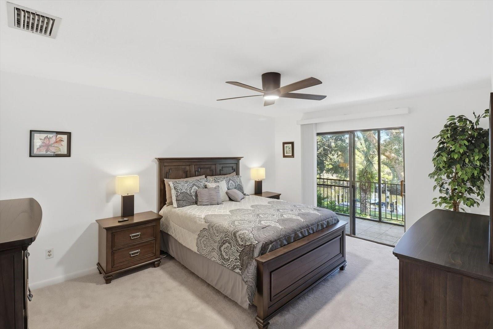 THE BAY VILLAS - Residential