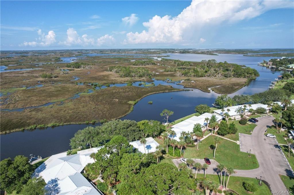 THE BAY VILLAS - Residential