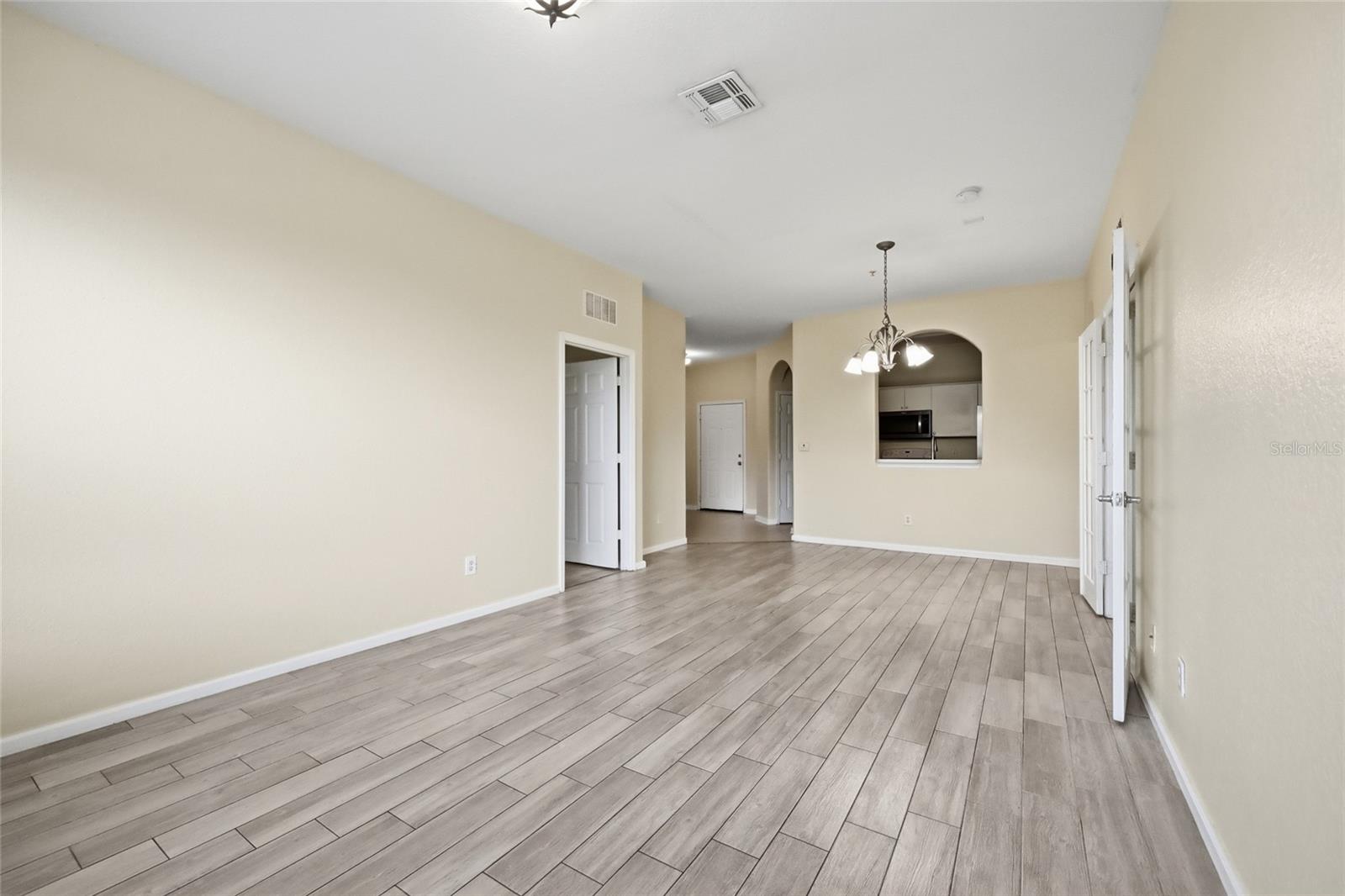 VENTURA/STONEBRIDGE COMMONS PH - Residential