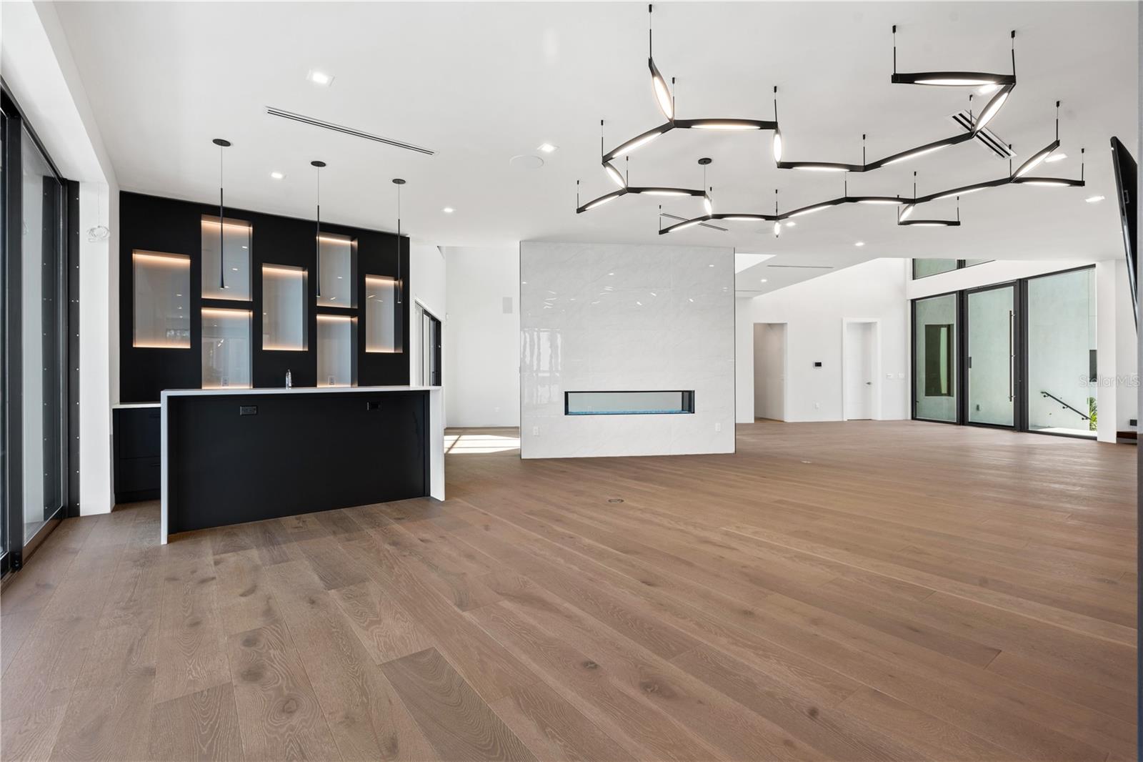 BAYSHORE ESTATES 4 - Residential