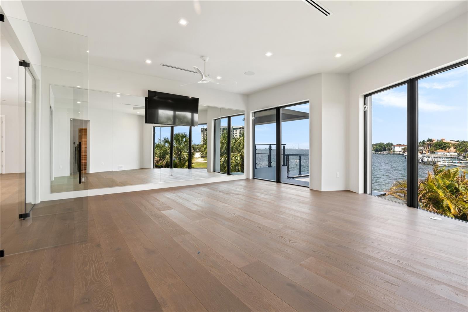 BAYSHORE ESTATES 4 - Residential