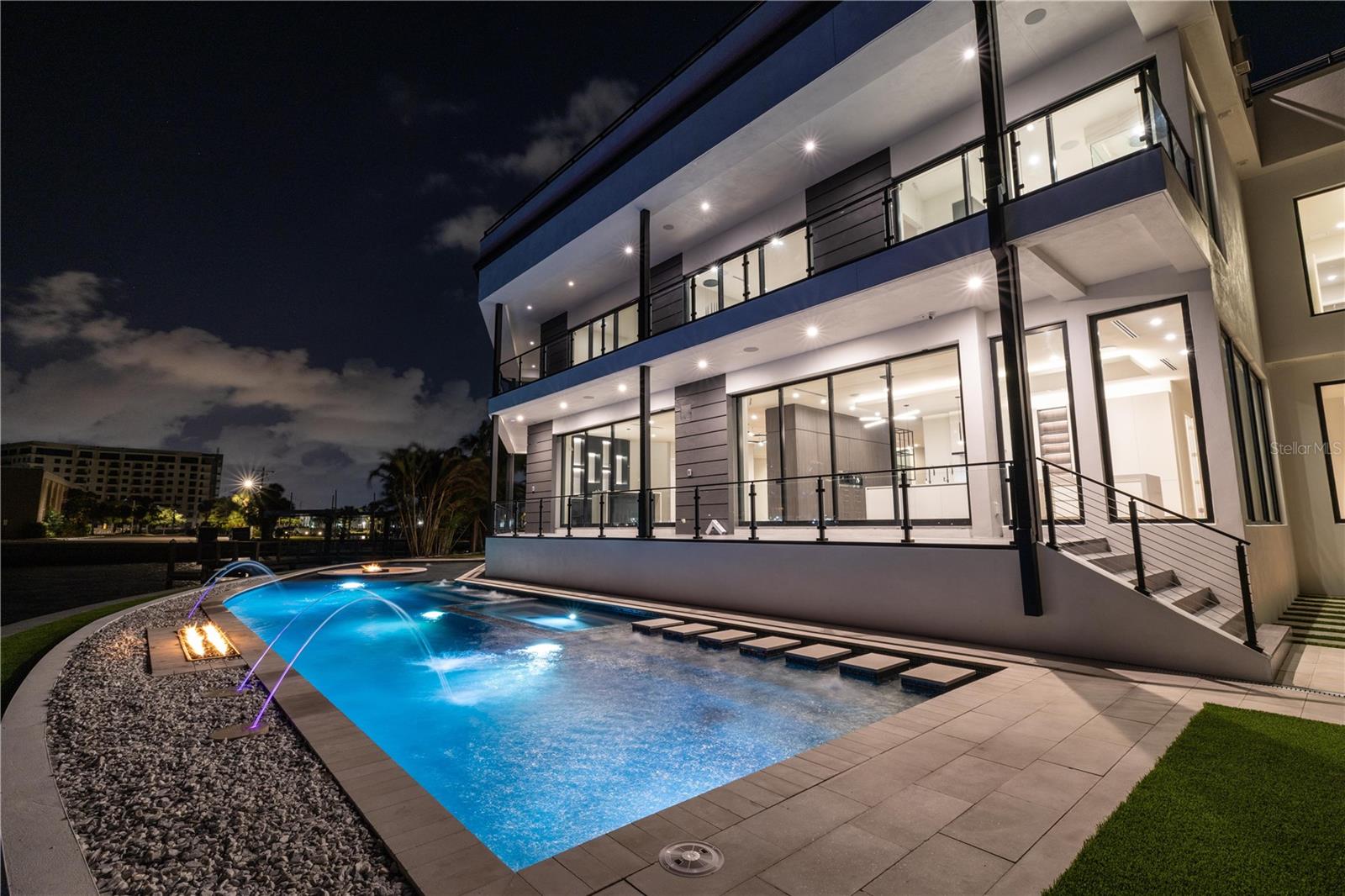 BAYSHORE ESTATES 4 - Residential