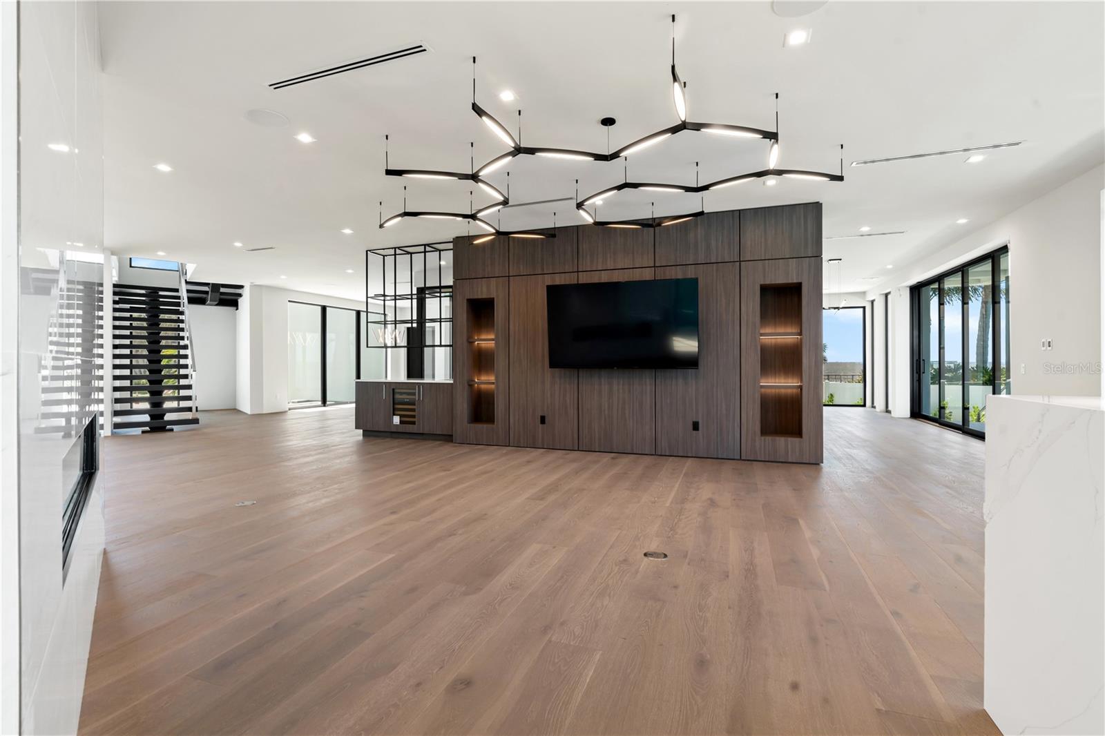 BAYSHORE ESTATES 4 - Residential