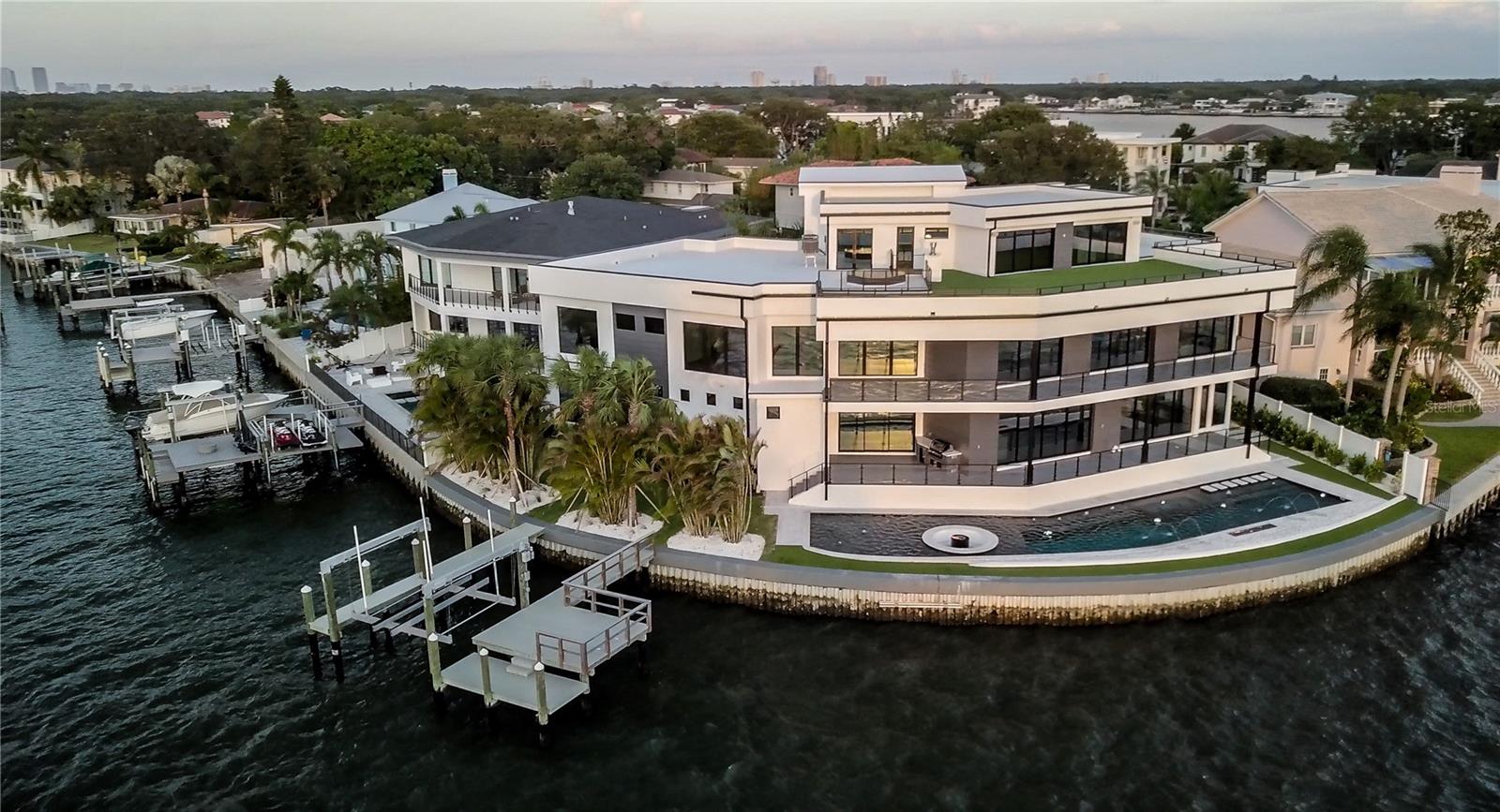 BAYSHORE ESTATES 4 - Residential