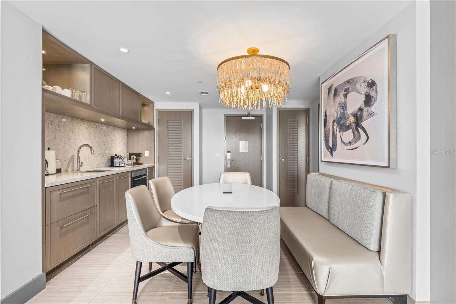691 S GULFVIEW BOULEVARD 815
