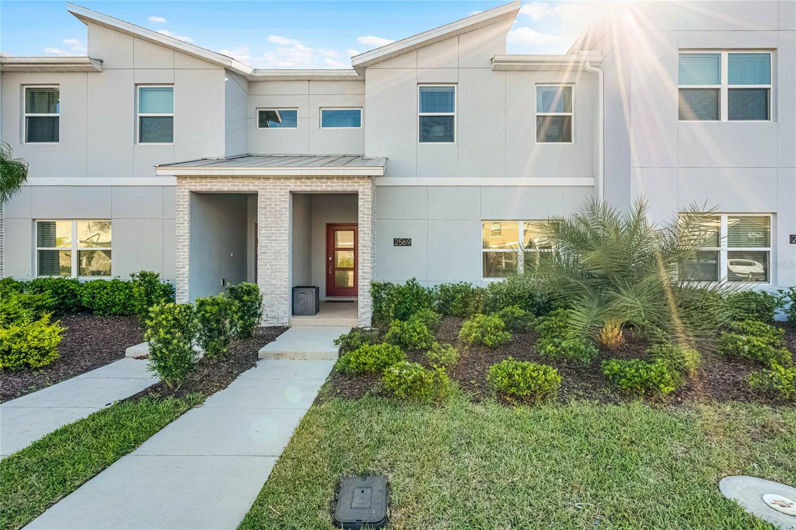 2569 READING TRAIL