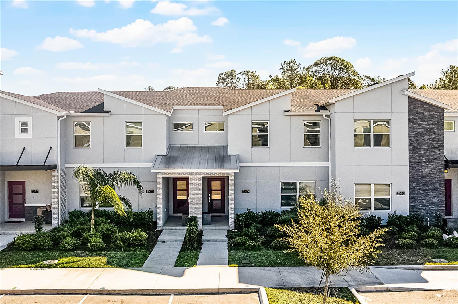 2569 READING TRAIL