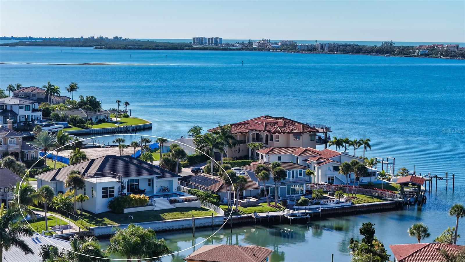 SOUTHPOINTE SHORES - Residential