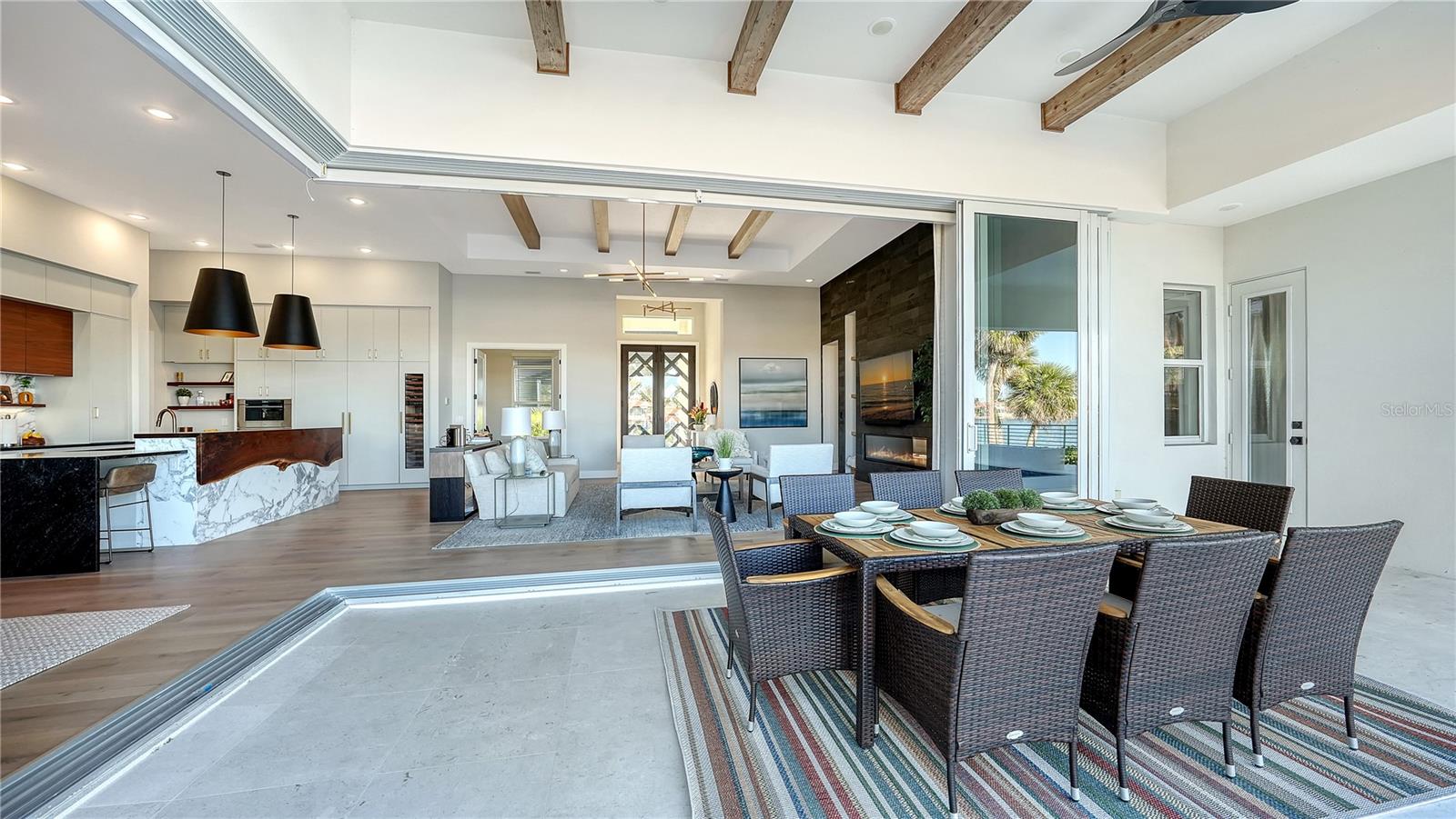 SOUTHPOINTE SHORES - Residential