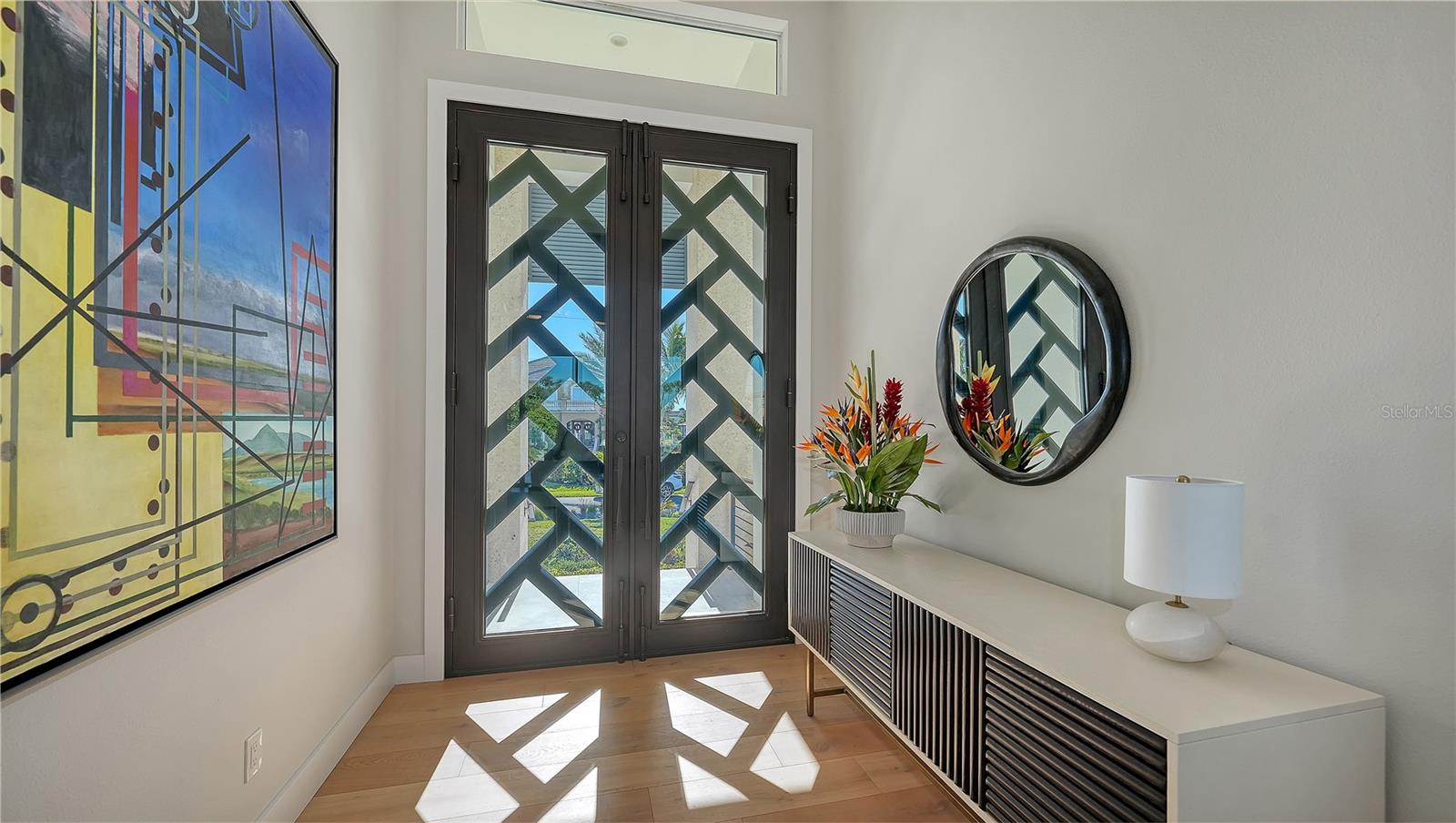 1739 LITTLE POINTE CIRCLE