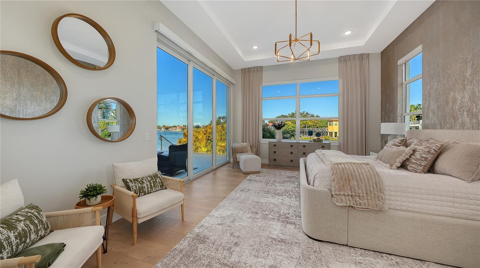 SOUTHPOINTE SHORES - Residential