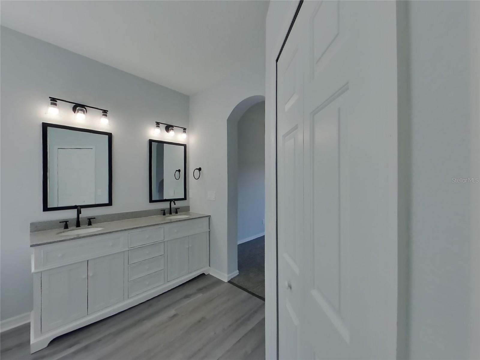 PARSONS POINTE PH 2 UNIT B - Residential Lease