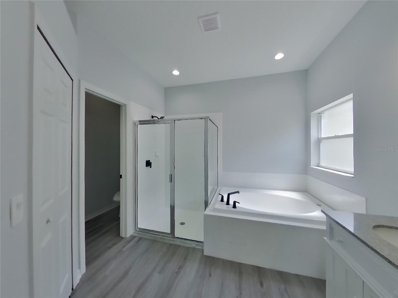 PARSONS POINTE PH 2 UNIT B - Residential Lease
