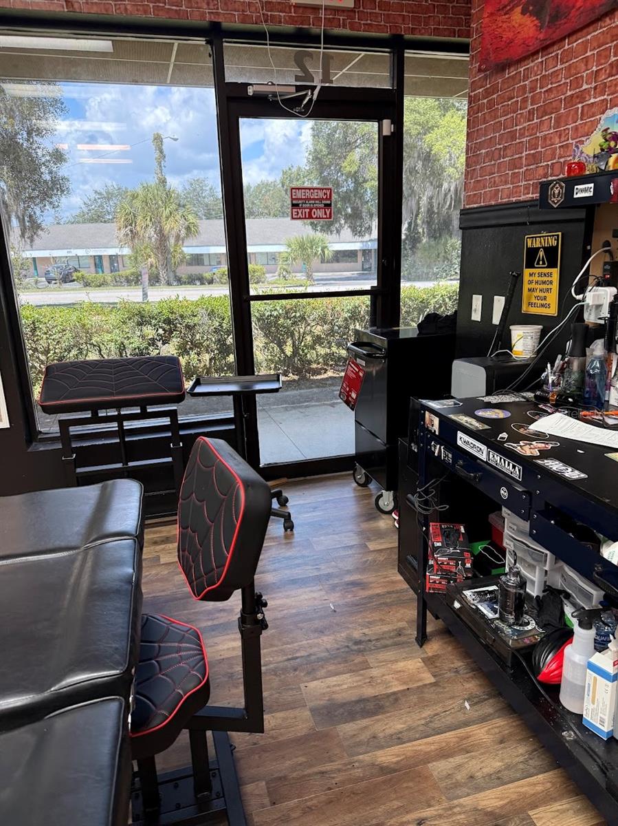 OCALA SQUARE - Commercial Lease