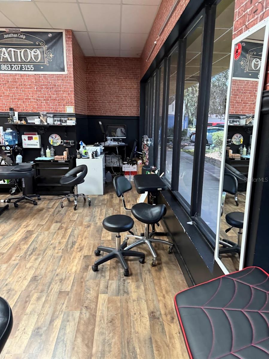 OCALA SQUARE - Commercial Lease