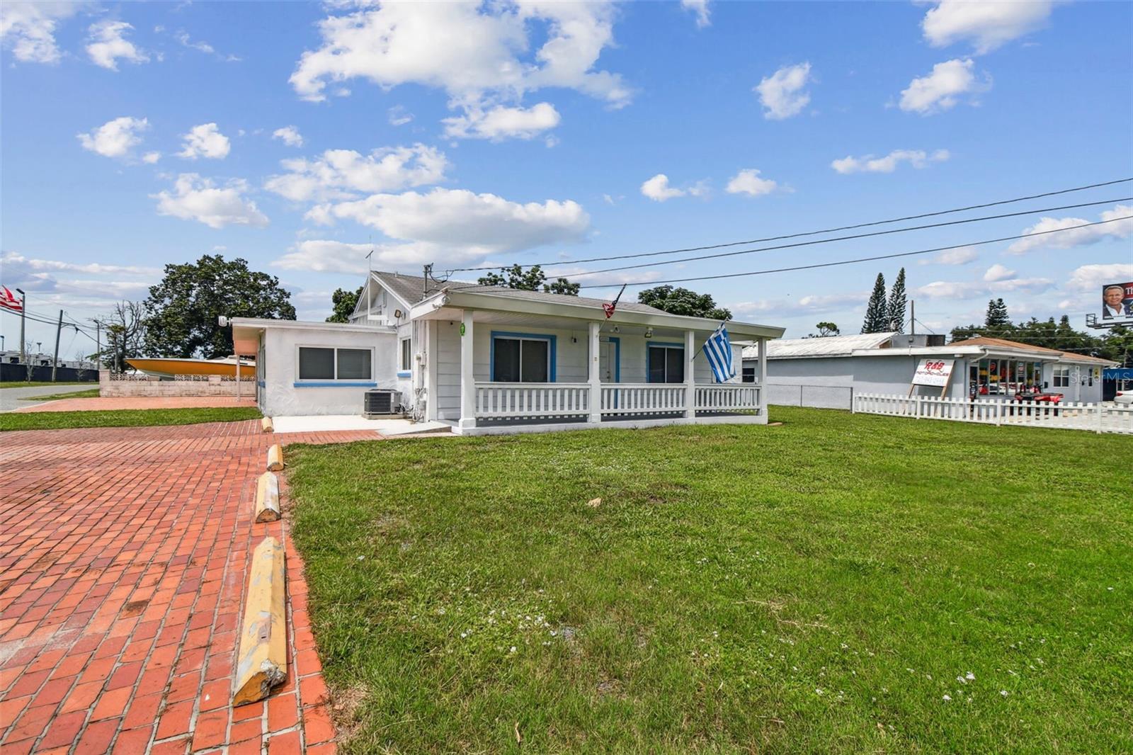 4539 MILE STRETCH DR