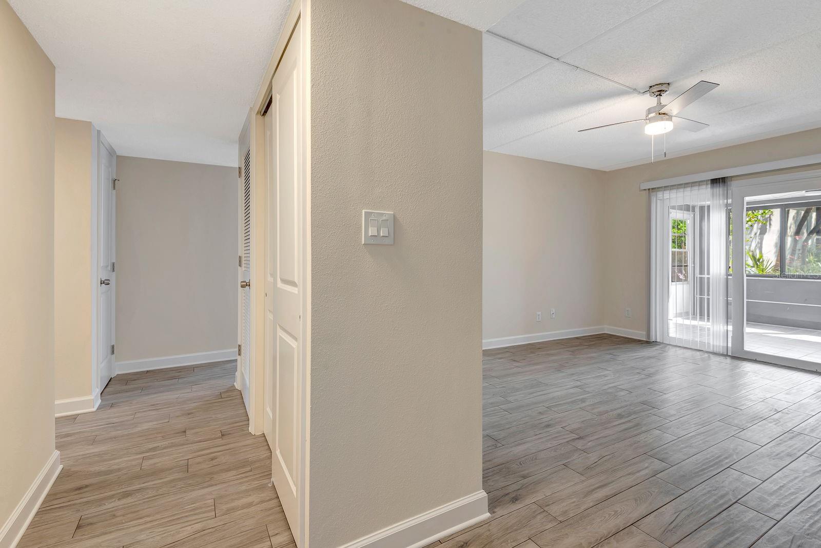 JAMESTOWN CONDO - Residential