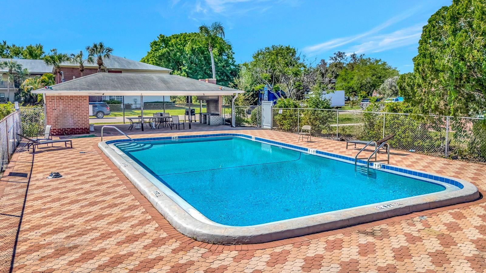 JAMESTOWN CONDO - Residential