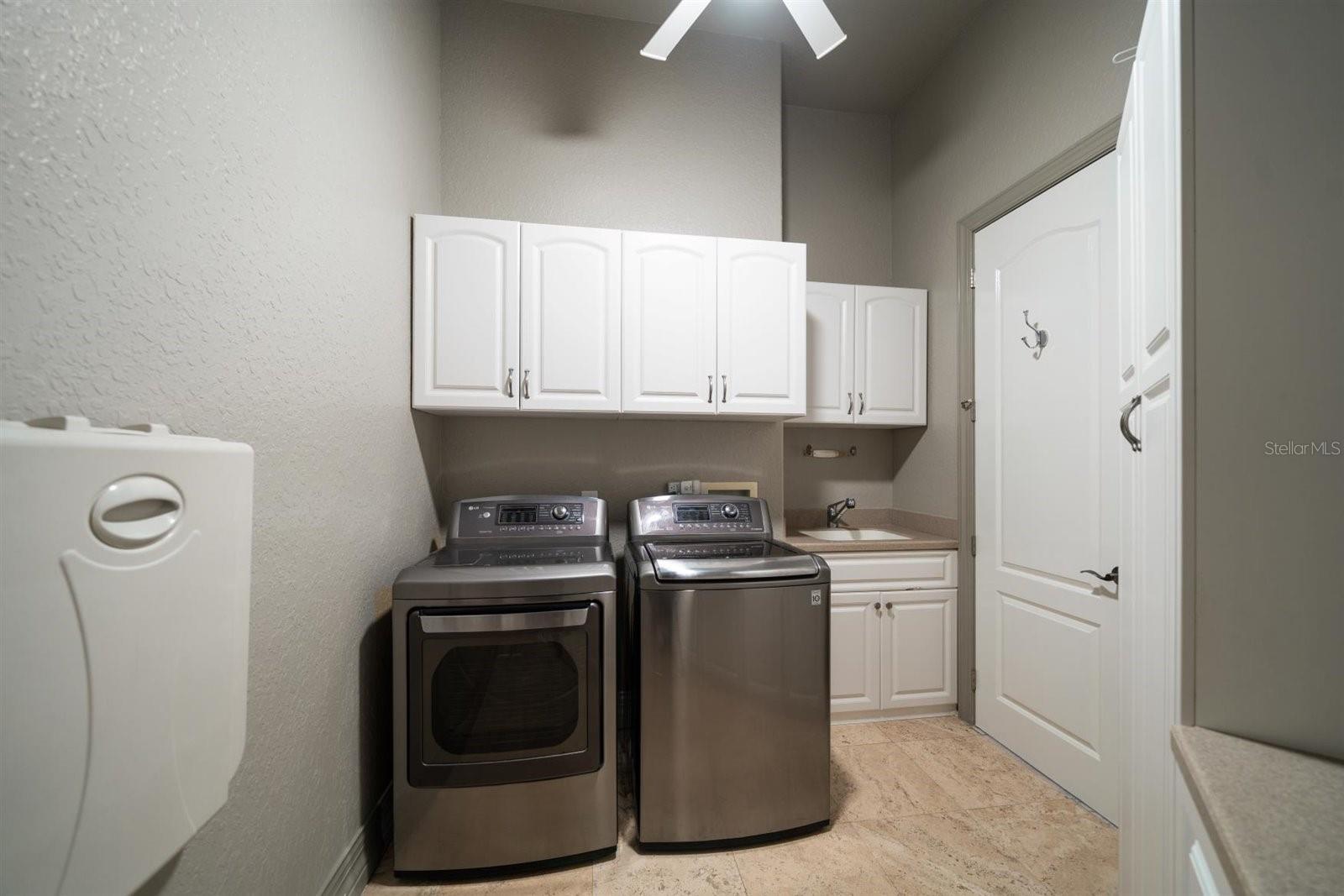 SUNSET BAY LOT 26 & SWLY 1/2 OF LOT 27 - Residential