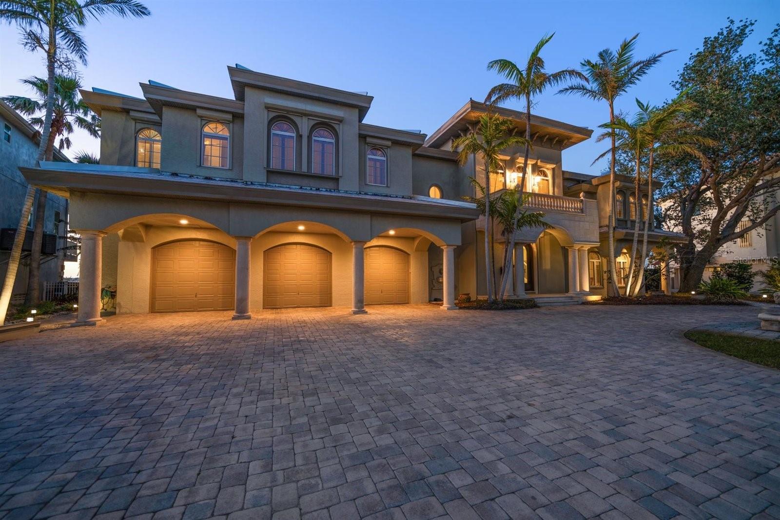 SUNSET BAY LOT 26 & SWLY 1/2 OF LOT 27 - Residential