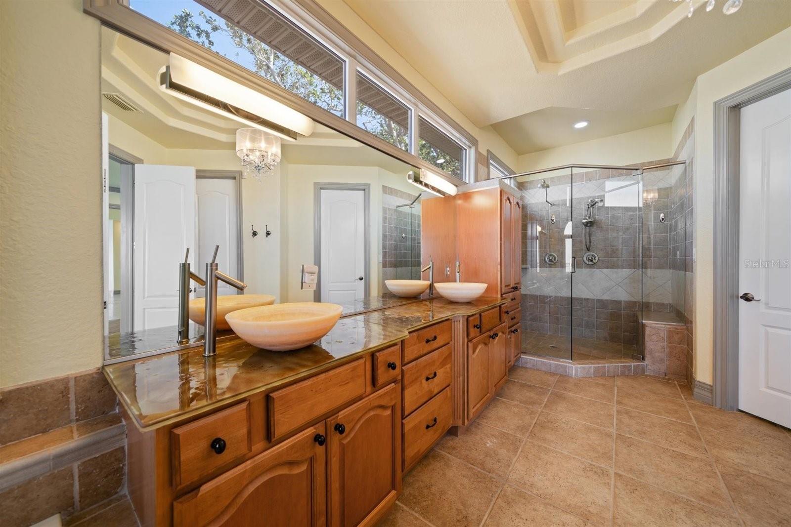 SUNSET BAY LOT 26 & SWLY 1/2 OF LOT 27 - Residential