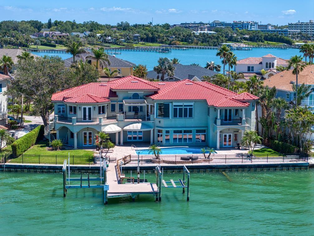 SUNSET BAY LOT 26 & SWLY 1/2 OF LOT 27 - Residential