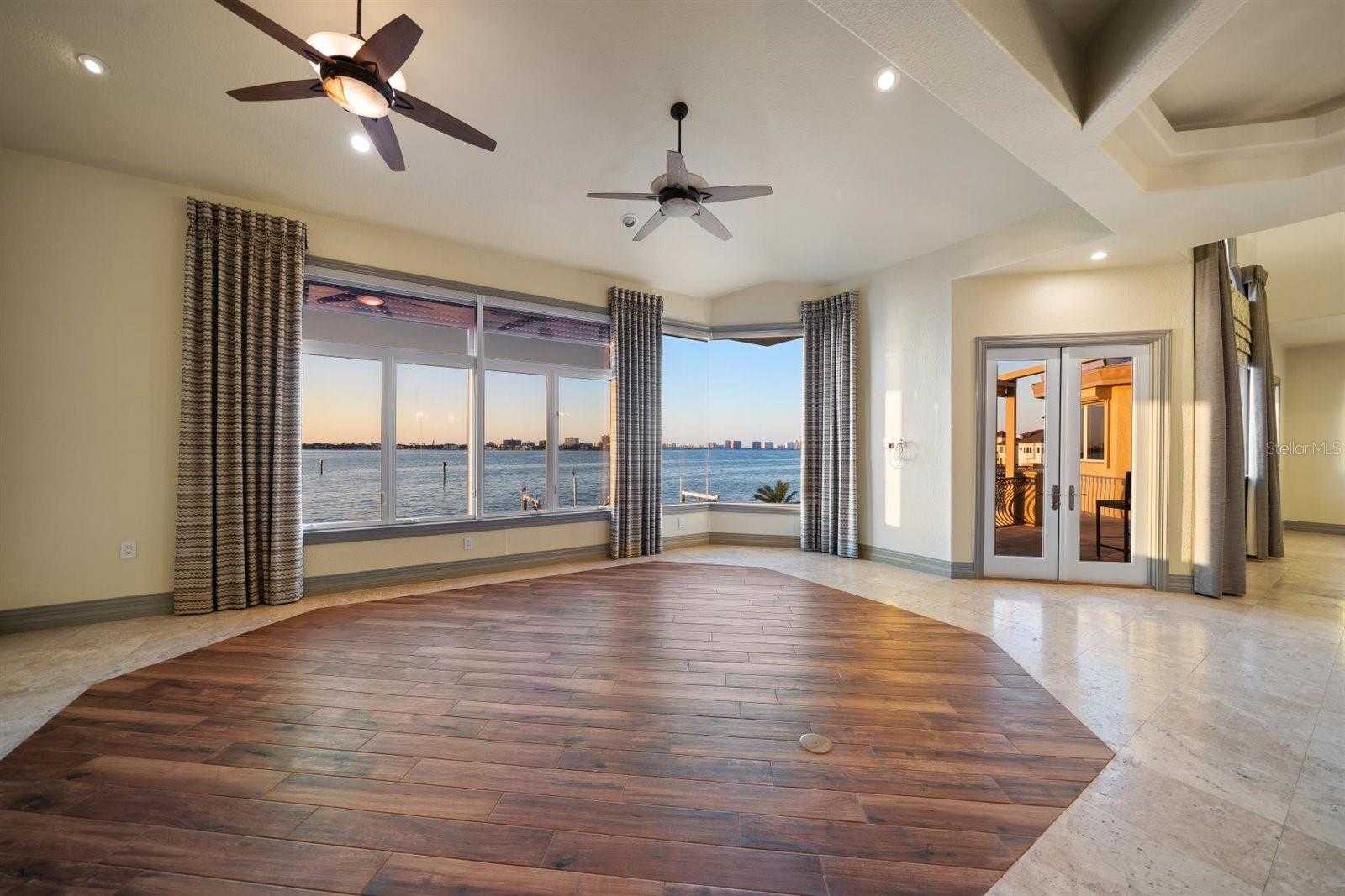 SUNSET BAY LOT 26 & SWLY 1/2 OF LOT 27 - Residential
