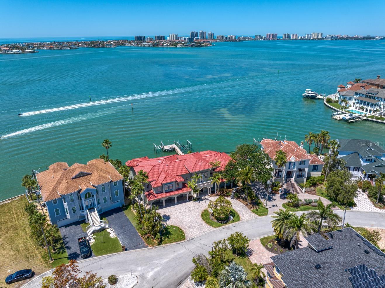 SUNSET BAY LOT 26 & SWLY 1/2 OF LOT 27 - Residential